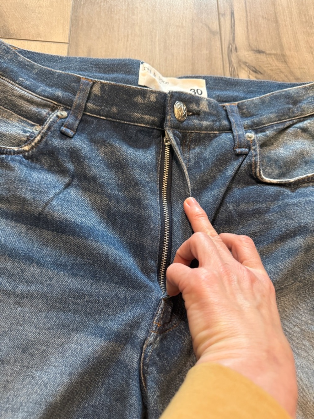 NEW Rag & Bone Miramar Sofie Cotton Terry Sweatpant Jean Walking Shorts. Size 30 - Picture 4 of 7